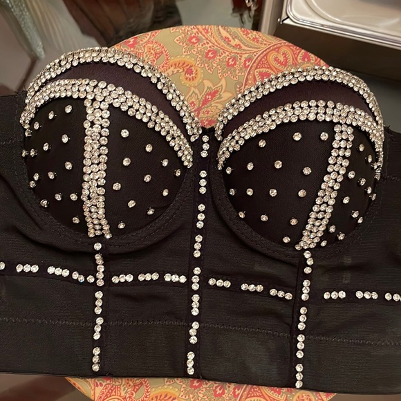 unbranded Other - Rhinestone sexy girls night out on the town top. This is preowned hardy used.